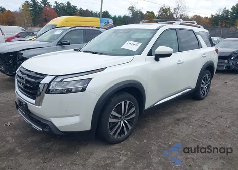 2023 Nissan Pathfinder Platinum 4Wd z USA, uszkodzony, nr VIN 5N1DR3DJ2PC205559